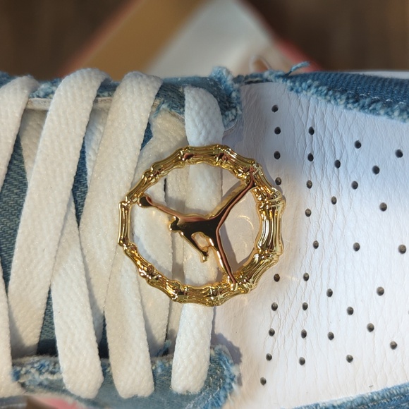 Nike Air Jordan 1 High Women's Denim - Size 7.5W/6 Men's - Picture 3 of 15